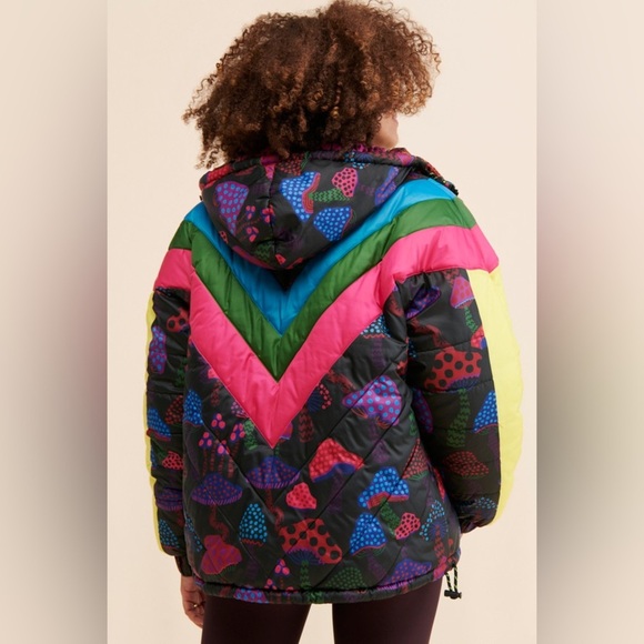 Farm Rio Neon Mushroom Recycled Polyester Reversible Puffer Jacket Size XS NWT - Picture 3 of 17